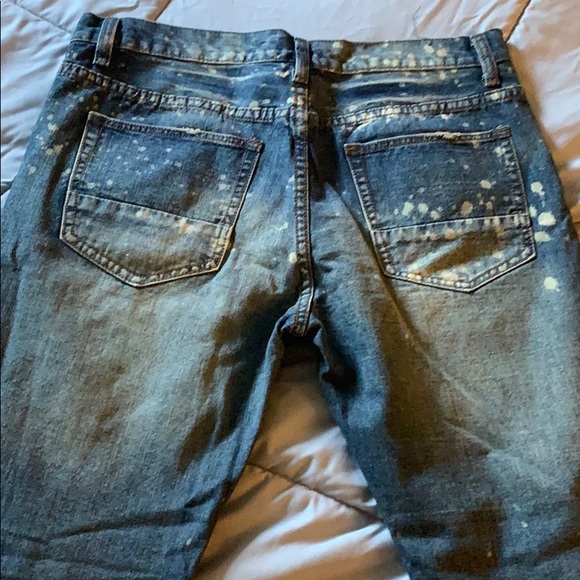 Distressed paint splattered jeans - Picture 3 of 8